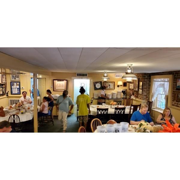 MrsWilkesDiningRoom